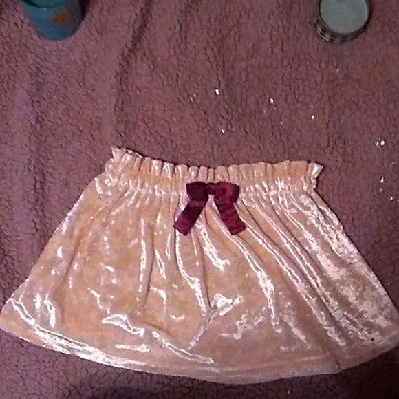 Skirt - Picture 1 of 3